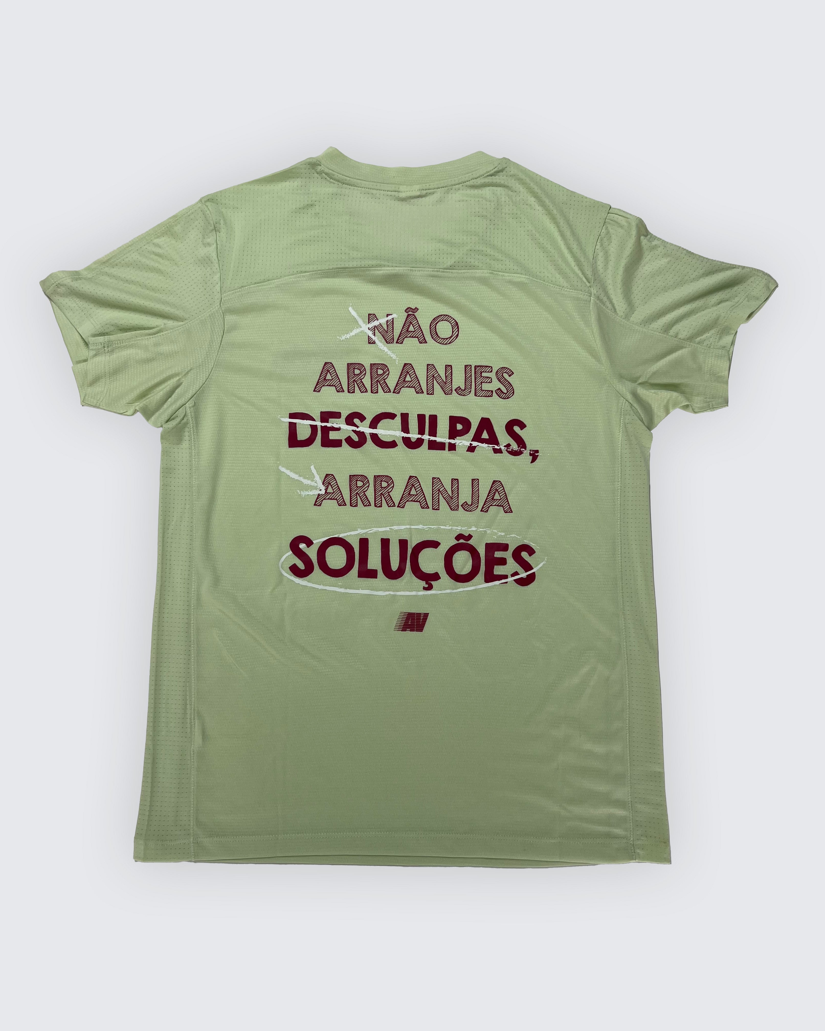 T-Shirt Não Arranjes Desculpas Verde